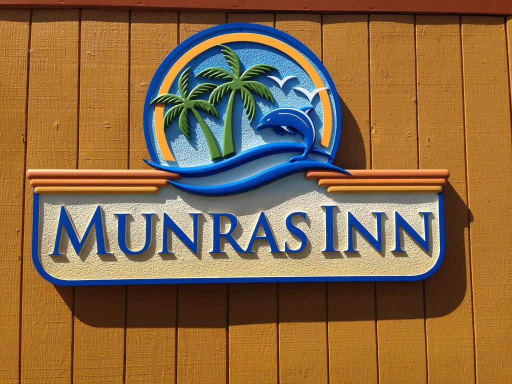 מונטריי Munras Inn מראה חיצוני תמונה